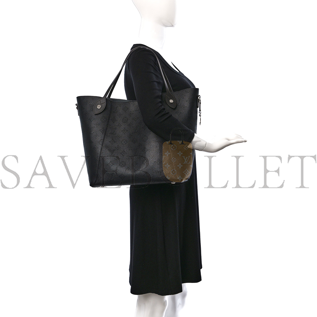 LOUIS VUITTON MAHINA HINA MM BLACK M53140 (46*29*17cm) LOUIS VUITTON MAHINA HINA MM BLACK M53140 (46*29*17cm)